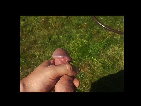 ❤️ Hottie si fa scopare a figa rosa è cums cun un squirt in un giardinu d'estate Video sessu à noi % co.virtsextor.ru% ❤