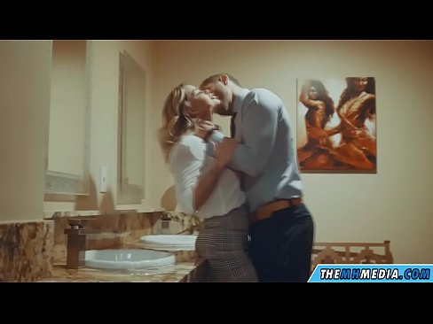 ❤️ Quandu una bionda tettona ti seduce in un bagnu publicu Video sessu à noi % co.virtsextor.ru% ❤